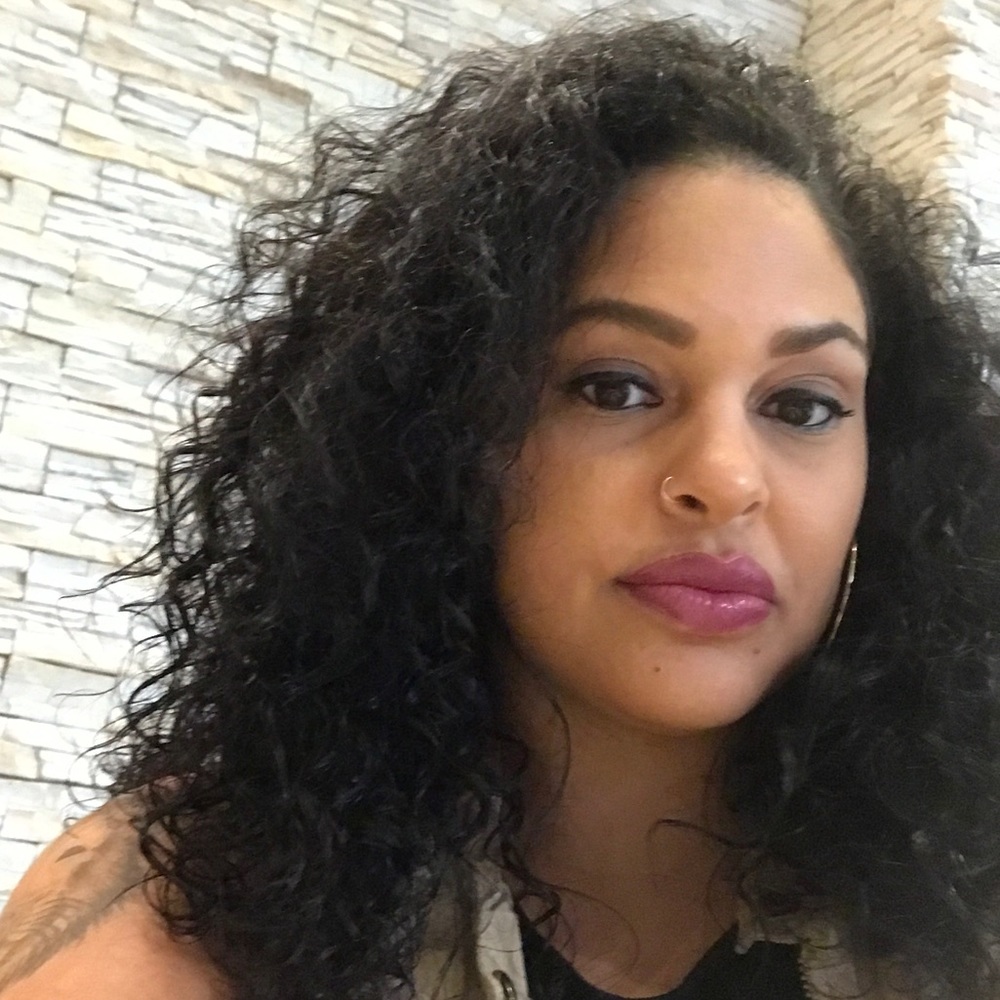 Meet your Posher, Salena